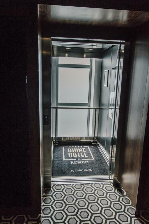 Prywatny Apartament W Hotelu Diune โควอบเซก ภายนอก รูปภาพ